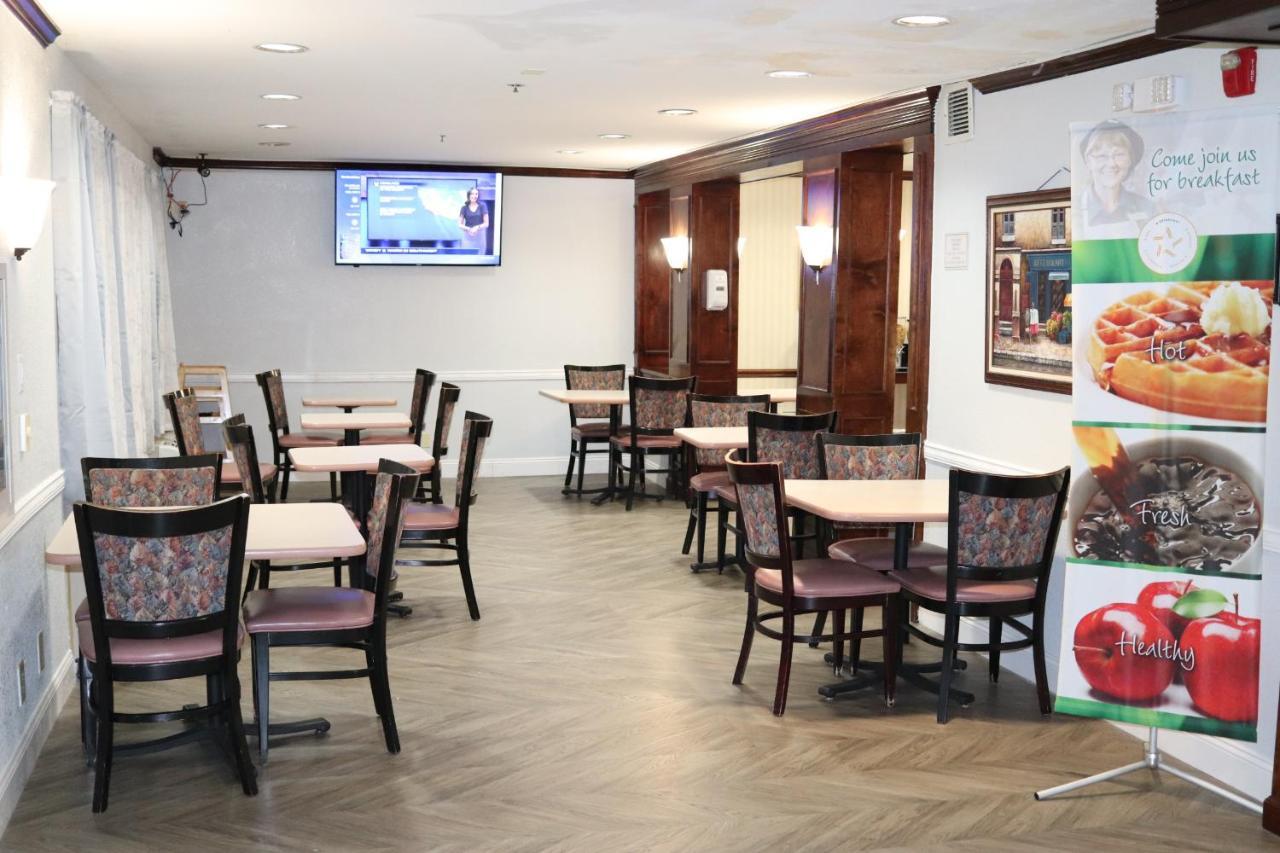 Quality Inn Rocky Mount Ngoại thất bức ảnh