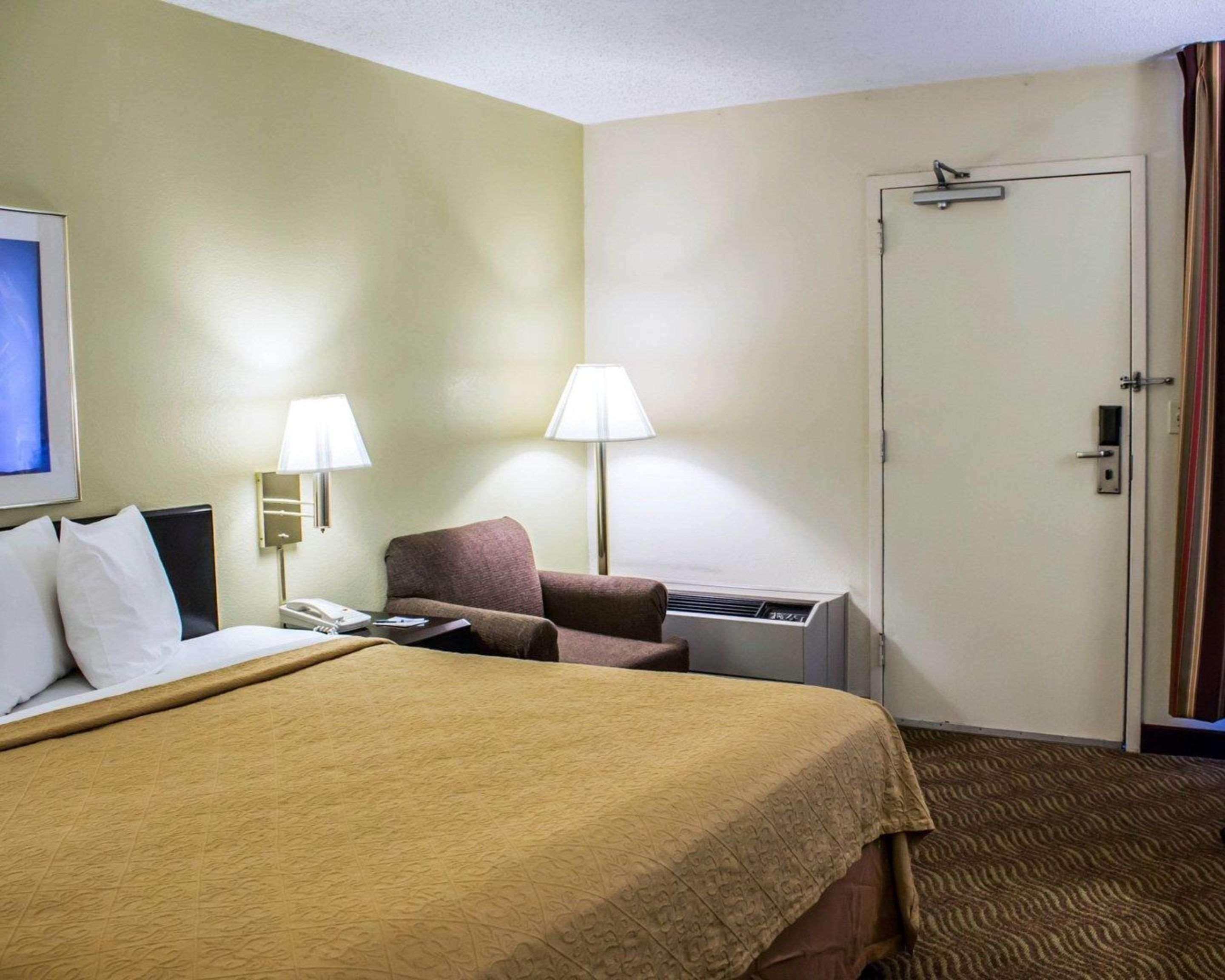 Quality Inn Rocky Mount Ngoại thất bức ảnh
