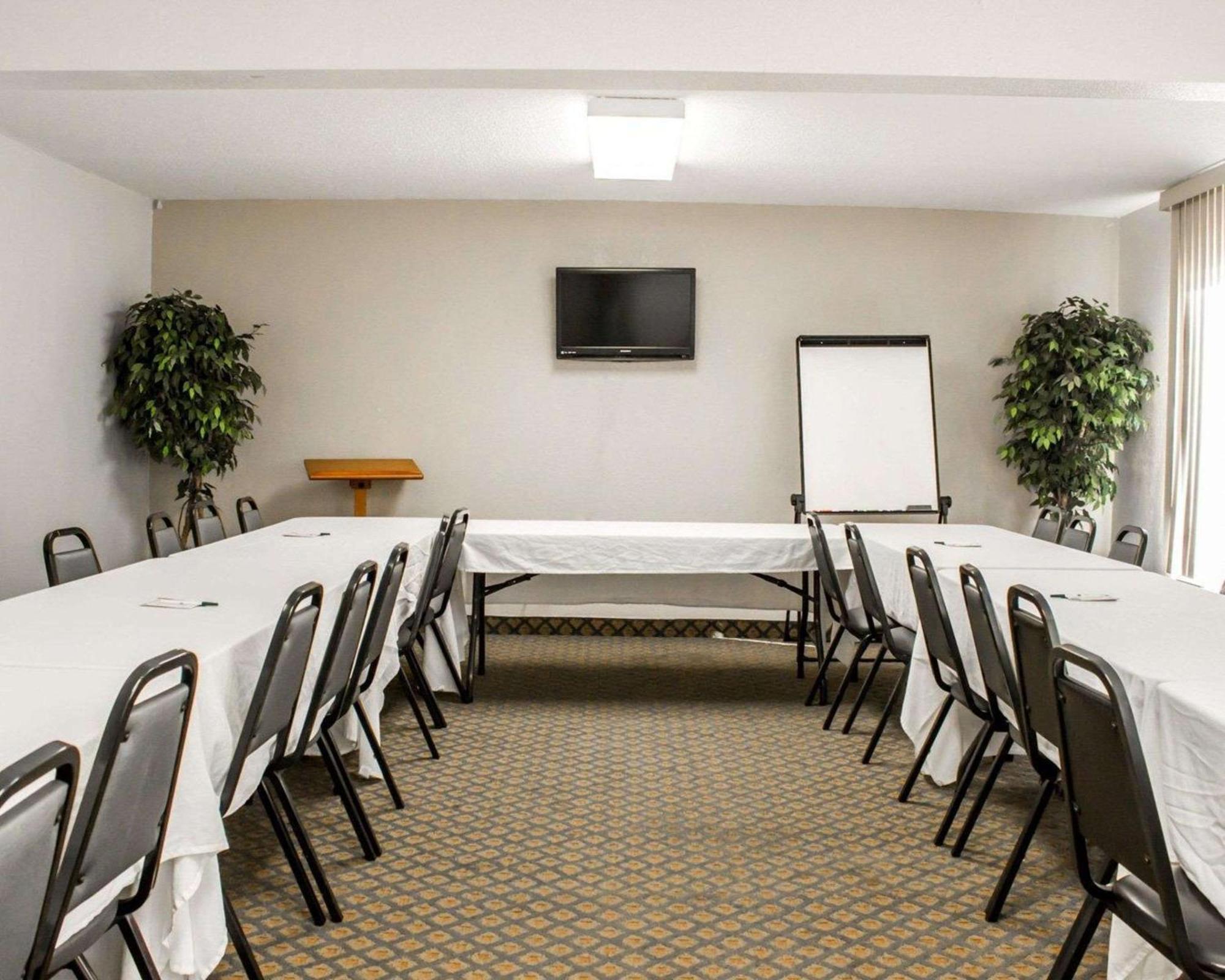Quality Inn Rocky Mount Ngoại thất bức ảnh