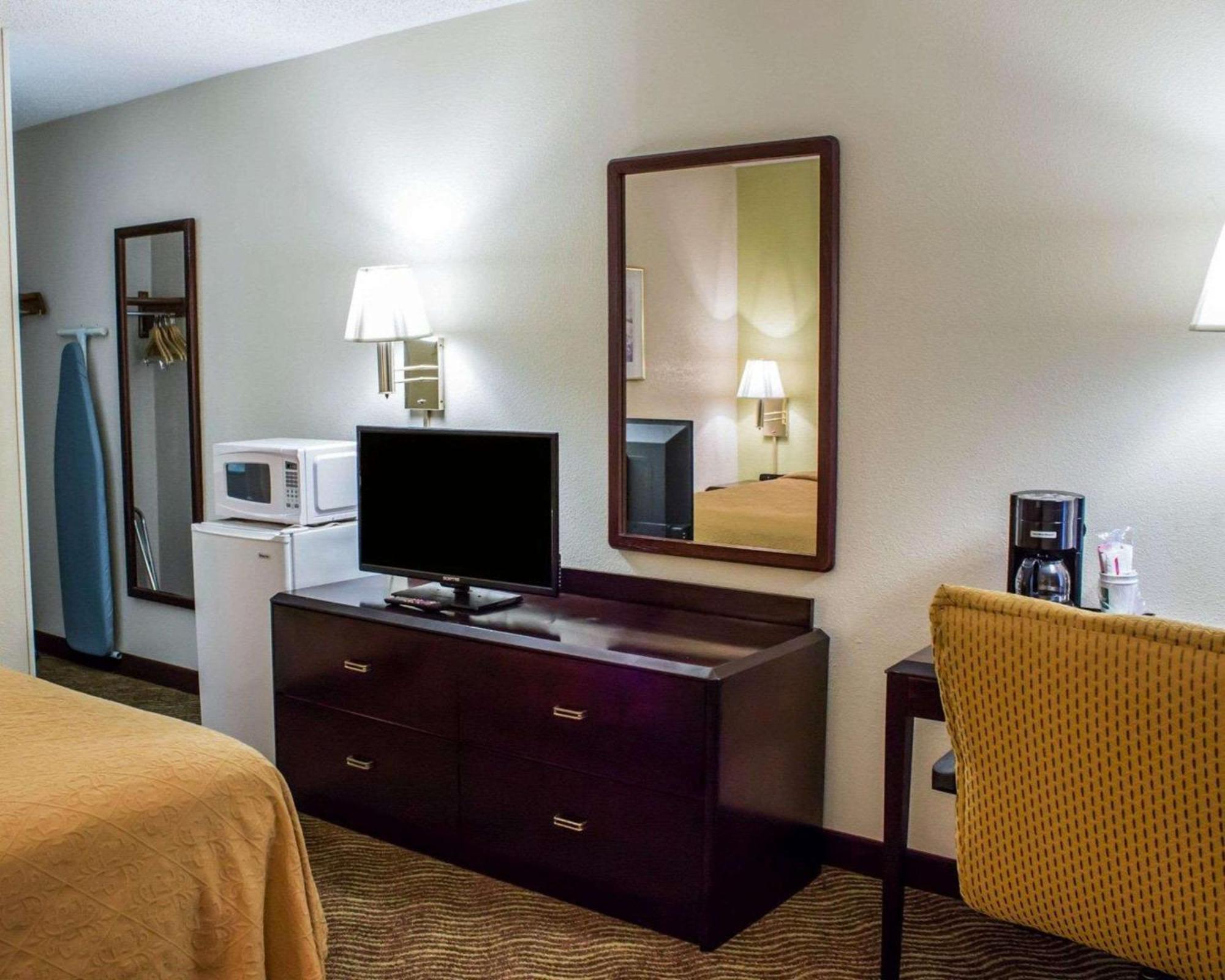 Quality Inn Rocky Mount Ngoại thất bức ảnh