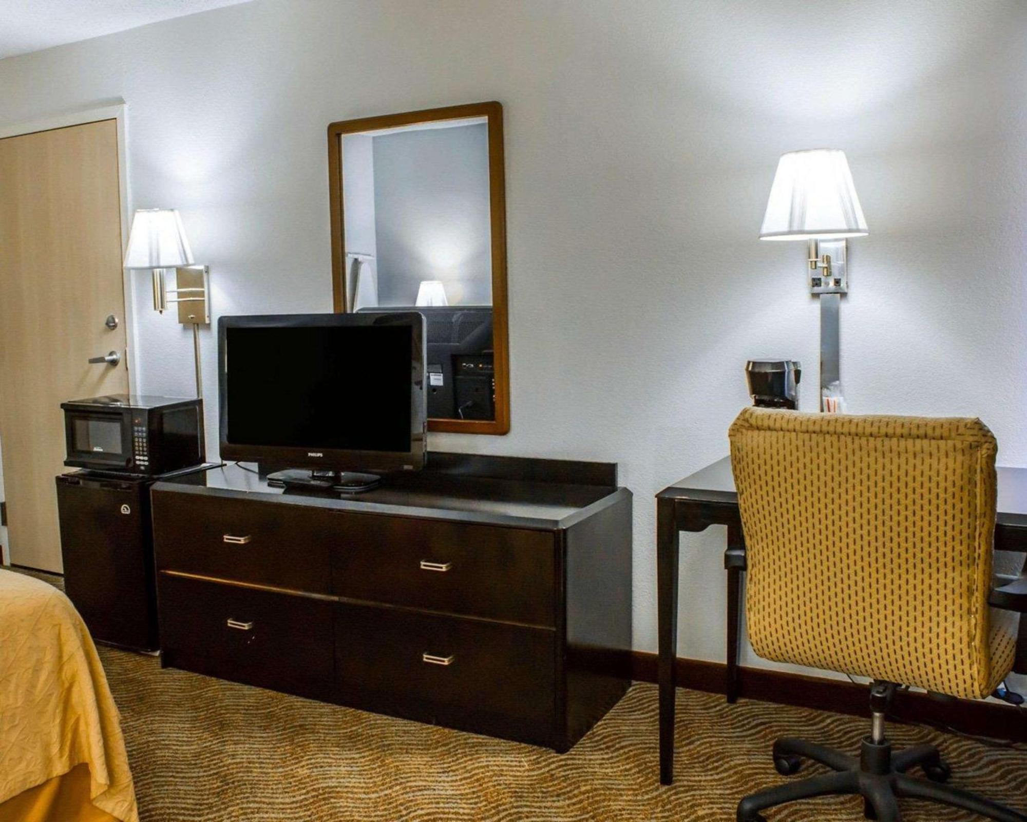 Quality Inn Rocky Mount Ngoại thất bức ảnh