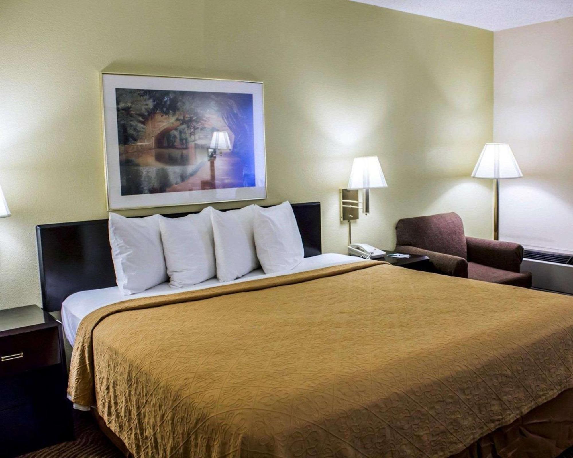 Quality Inn Rocky Mount Ngoại thất bức ảnh