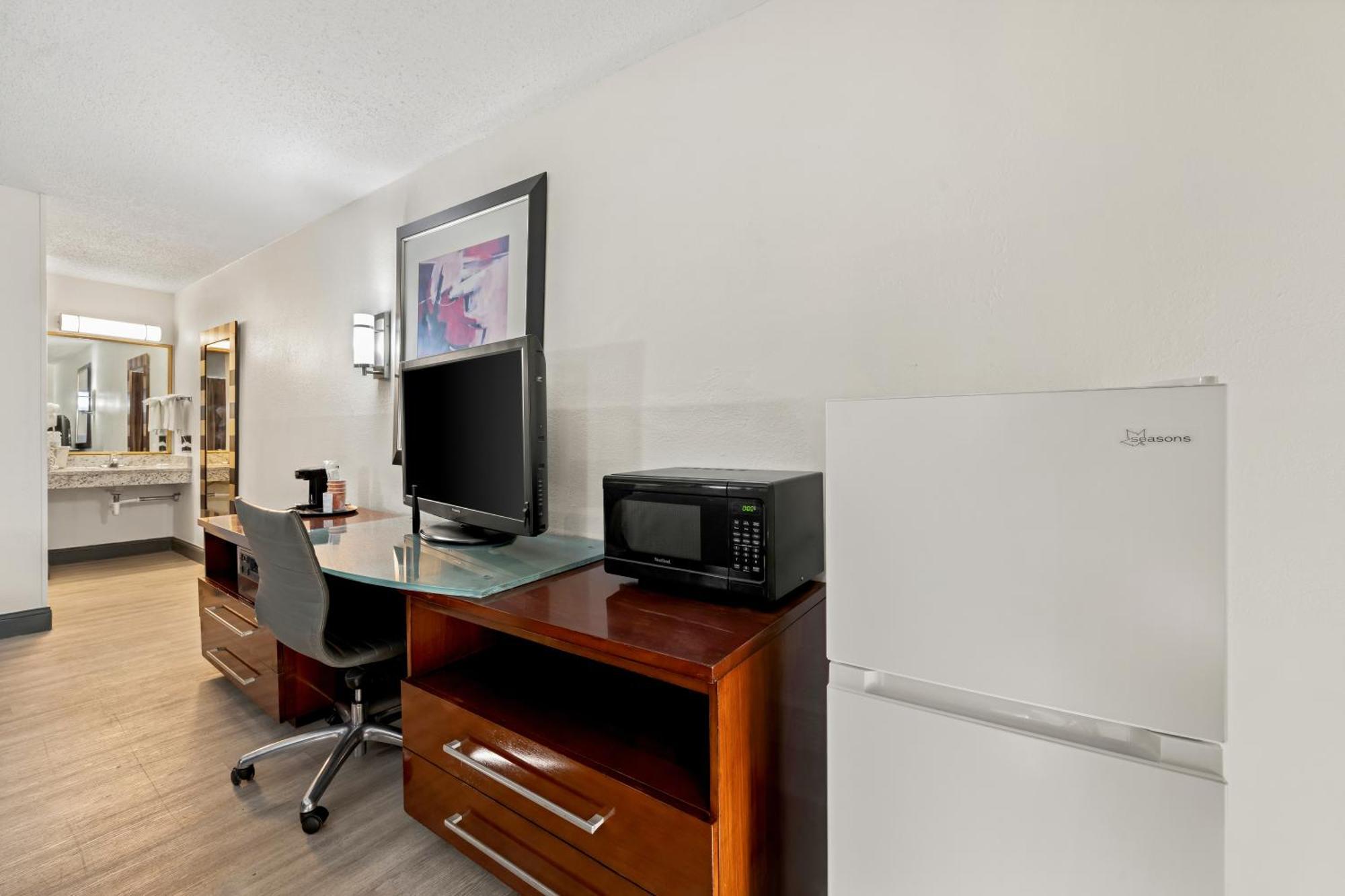 Quality Inn Rocky Mount Ngoại thất bức ảnh